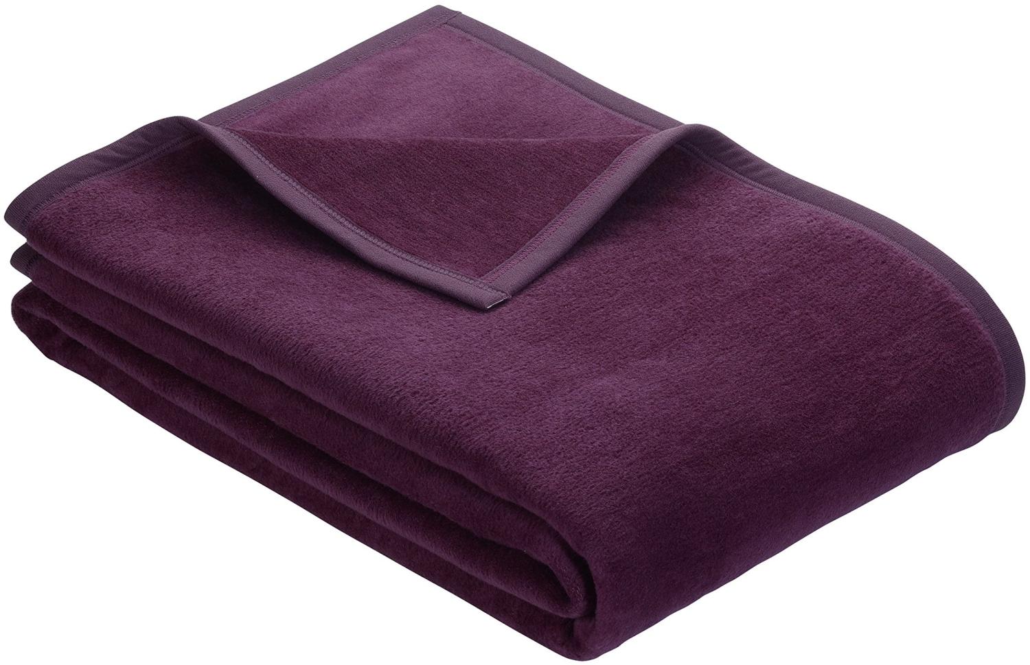 Ibena Porto XXL Decke 180x220 cm – Baumwollmischung weich, warm & waschbar, Tagesdecke lila einfarbig Bild 1
