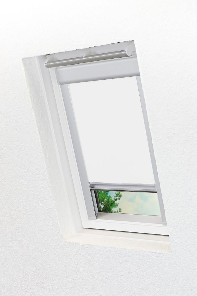 Lysel - Qualitätsdachfensterrollo abdunkelnd reinweiß Rollo geeignet für Velux Dachfenster U 04, 7, 804, U34, UK34, 834, UK35, (B x H) 117.30cm x 74cm in weiß/reinweiß Bild 1