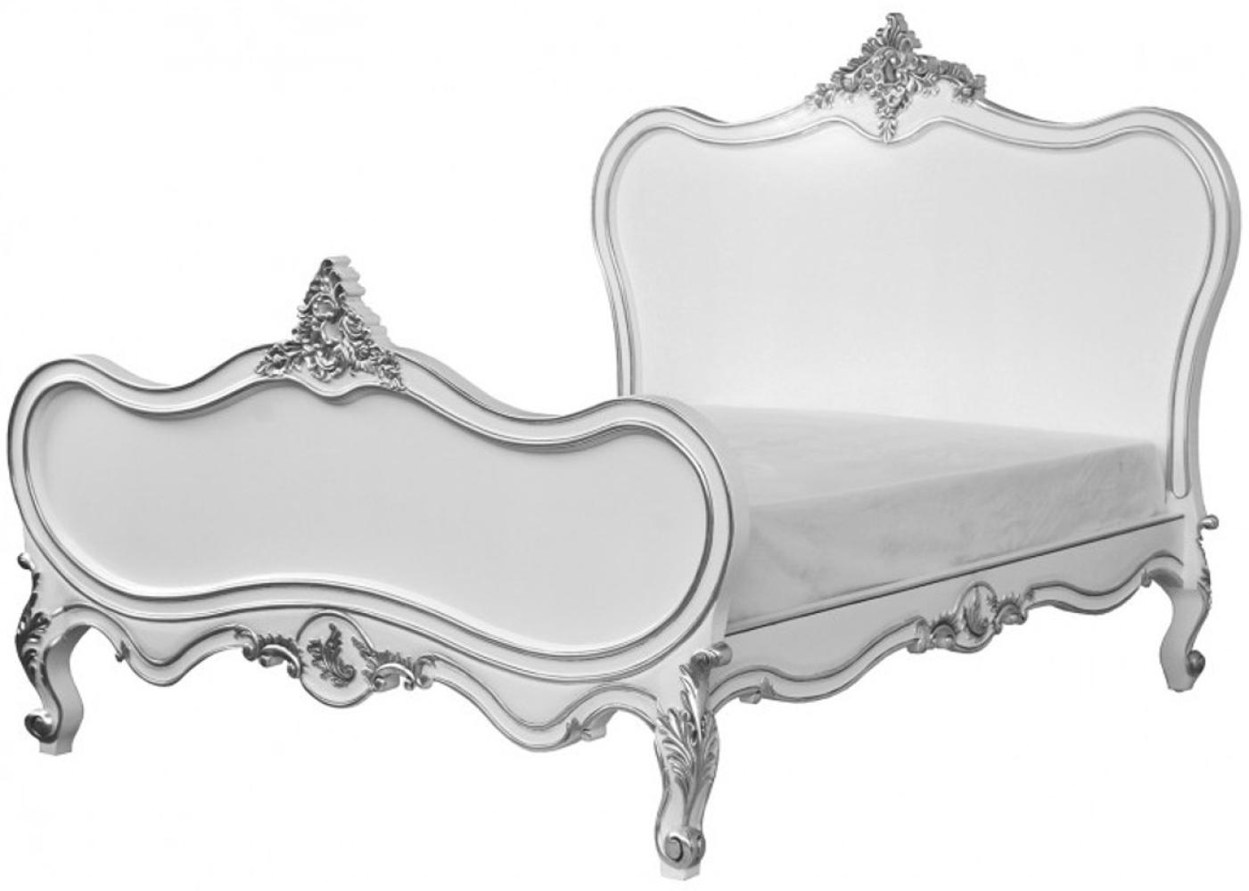 Barock Bett Maison Paris Weiß / Silber 180 x 200 cm aus der Luxus Kollektion von Casa Padrino Bild 1