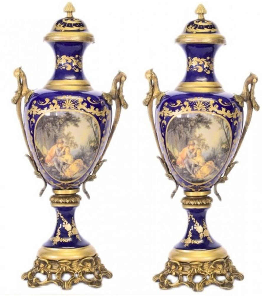 Casa Padrino Barock Porzellan Pokal Set Hellblau / Gold B26 H63 cm (2 Stück) - Grand Decor - Hotel Dekoration Bild 1