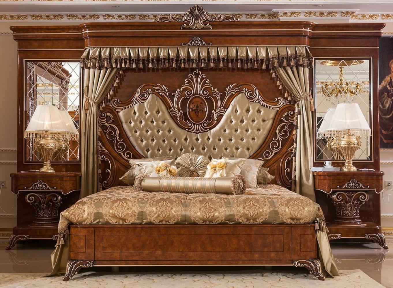 Casa Padrino Luxus Barock Schlafzimmer Set Gold / Braun / Bronzefarben - 1 Doppelbett mit Kopfteil und Rückwand & 2 Nachtkommoden - Schlafzimmer Möbel im Barockstil - Edel & Prunkvoll Bild 1