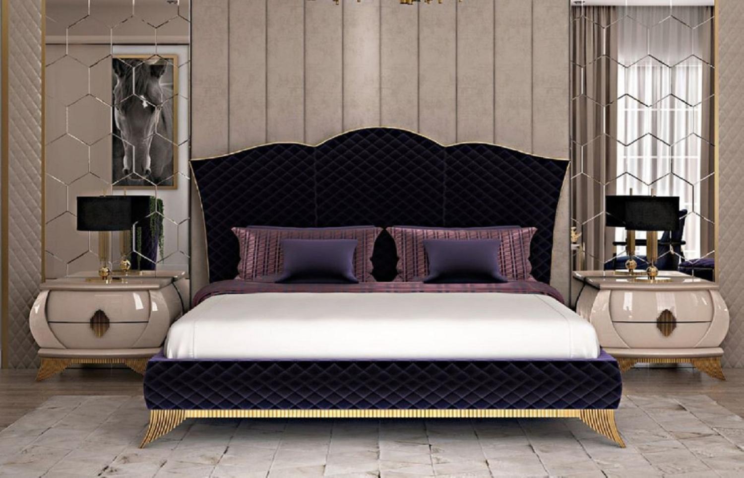 Casa Padrino Luxus Art Deco Schlafzimmer Set Lila / Cremefarben / Gold - 1 Doppelbett mit Kopfteil & 2 Nachttische - Art Deco Schlafzimmer & Hotel Möbel - Luxus Kollektion Bild 1