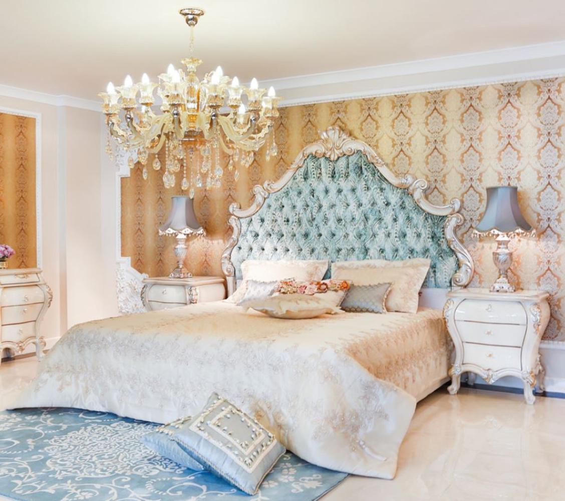 Casa Padrino Luxus Barock Schlafzimmer Set Grün / Creme / Gold - 1 Doppelbett mit Kopfteil & 2 Nachttische - Barock Schlafzimmer Möbel - Edel & Prunkvoll Bild 1