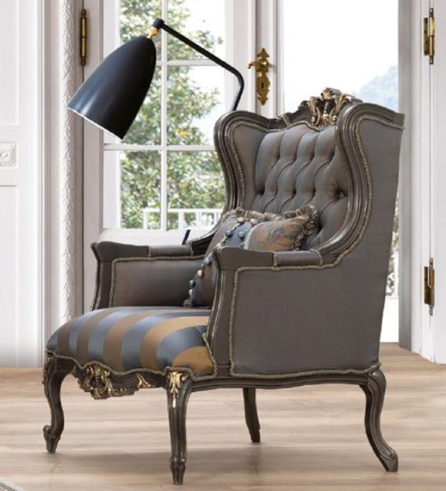Casa Padrino Luxus Barock Ohrensessel Blau / Grau / Gold 75 x 83 x H. 115 cm - Prunkvoller handgefertigter Wohnzimmer Sessel mit dekorativem Kissen - Barock Wohnzimmer Möbel Bild 1