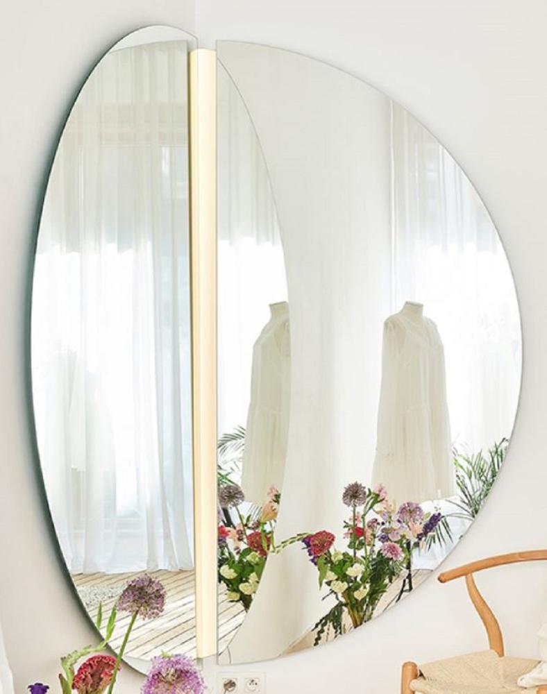 Casa Padrino Luxus Eckspiegel 150 x 3,5 x H. 150 cm - Eck Wandspiegel mit LED Streifen - Hotel Spiegel - Boutique Spiegel - Luxus Qualität Bild 1