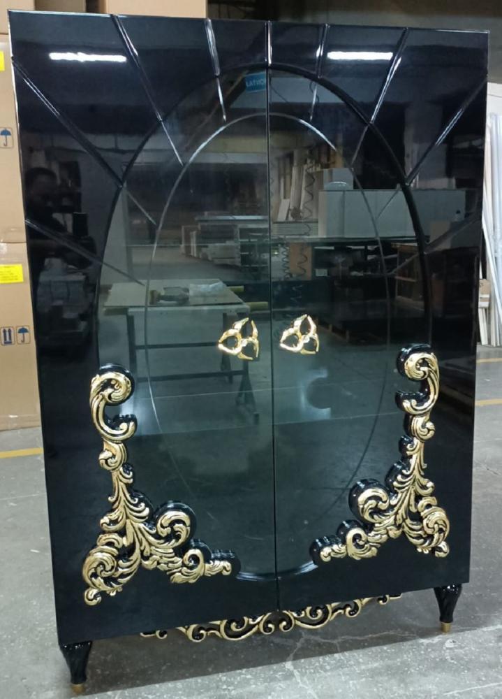 Casa Padrino Luxus Barock Vitrine Schwarz / Gold 116 x 46 x H. 170 cm - Beleuchteter Massivholz Vitrinenschrank mit 2 Glastüren - Edle Barock Möbel Bild 1
