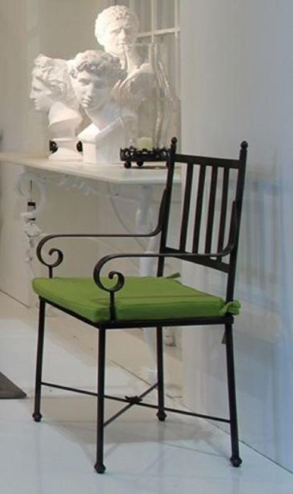 Casa Padrino Luxus Jugendstil Gartenstuhl mit Armlehnen und Sitzkissen Schwarz / Grün 47 x 50 x H. 103 cm - Handgeschmiedeter Esszimmer Stuhl - Esszimmer Garten Terrassen Möbel Bild 1