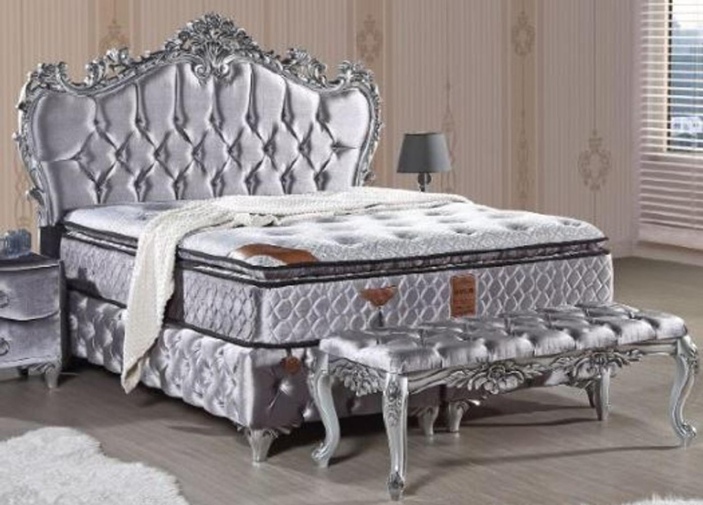 Casa Padrino Barock Doppelbett Silber - Prunkvolles Samt Bett mit Glitzersteinen und Matratze - Barock Schlafzimmer Möbel Bild 1