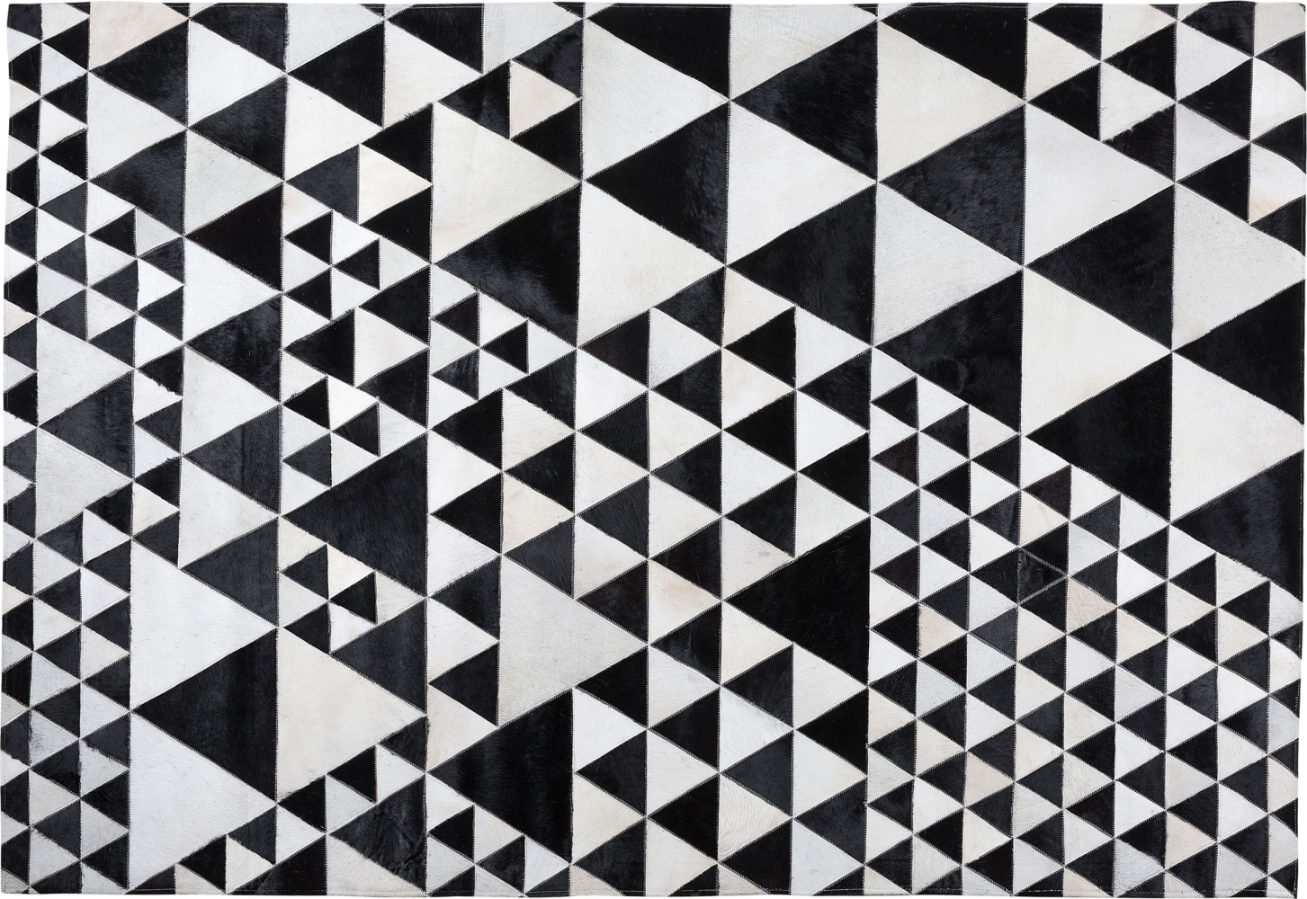 Teppich Kuhfell schwarz-weiß 140 x 200 cm geometrisches Muster ODEMIS Bild 1