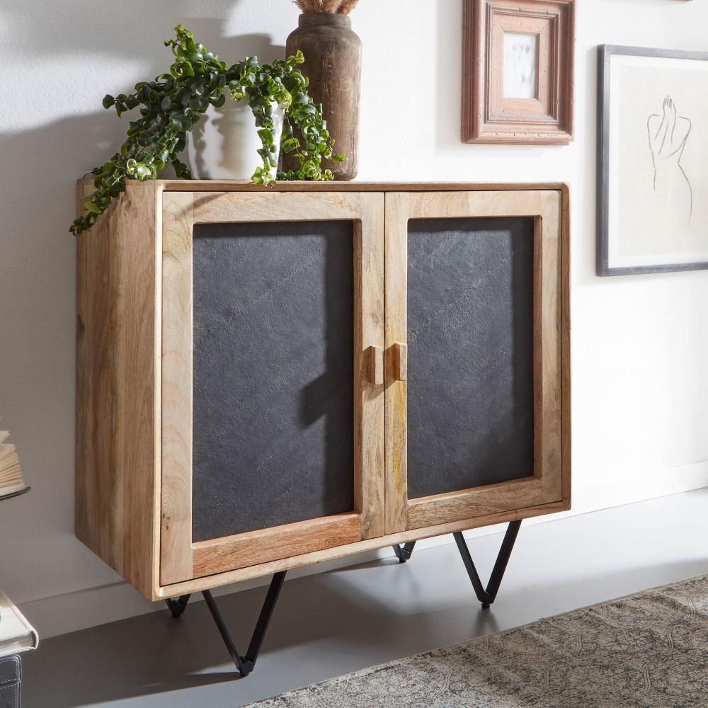 KADIMA DESIGN Sideboard aus massivem Mangoholz mit Stauraum – stilvoller Möbelstück für kleine Räume. Bild 1