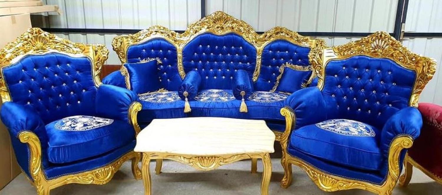 Casa Padrino Barock Wohnzimmer Set Blau Muster / Gold - 1 Barock Sofa & 2 Barock Sessel - Wohnzimmer Möbel im Barockstil - Barock Möbel - Barock Wohnzimmer Einrichtung Bild 1