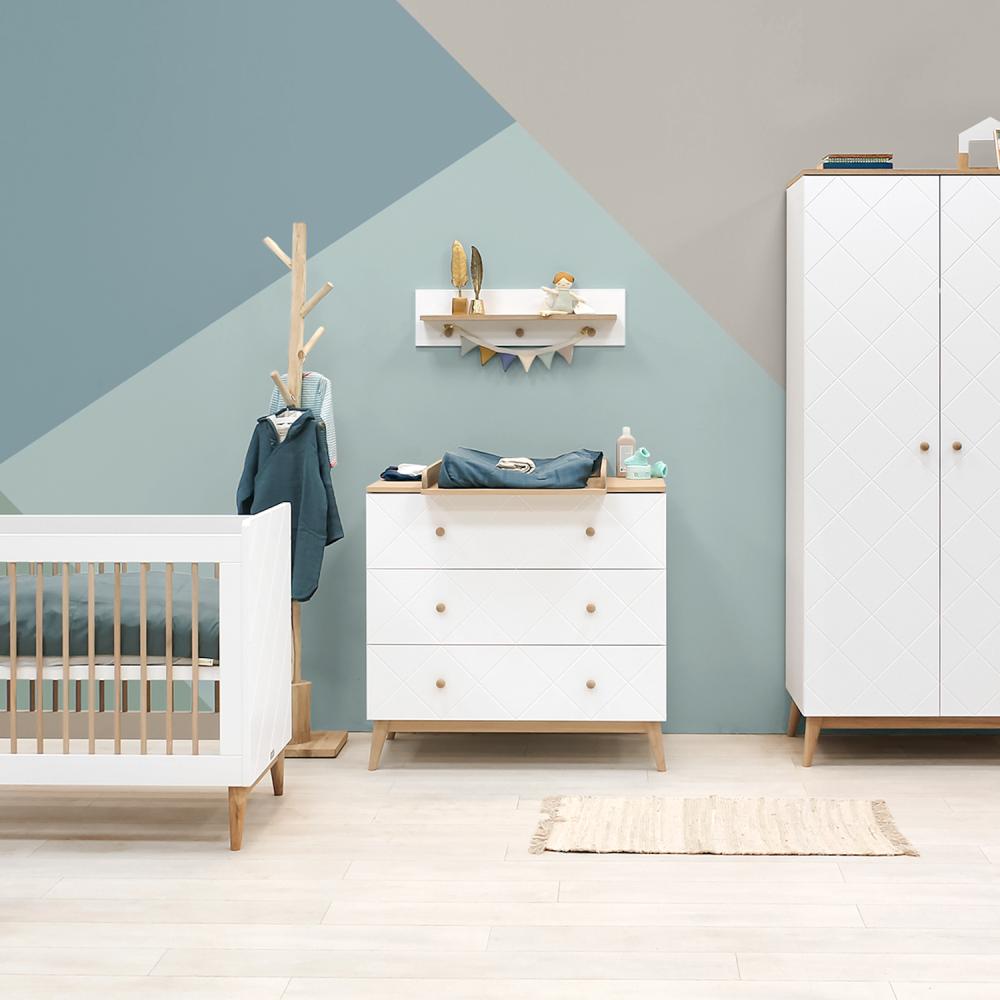 Bopita Paris Babyzimmer Weiß / Eiche | Bett 60 x 120 cm + Kommode Weiß Bild 1