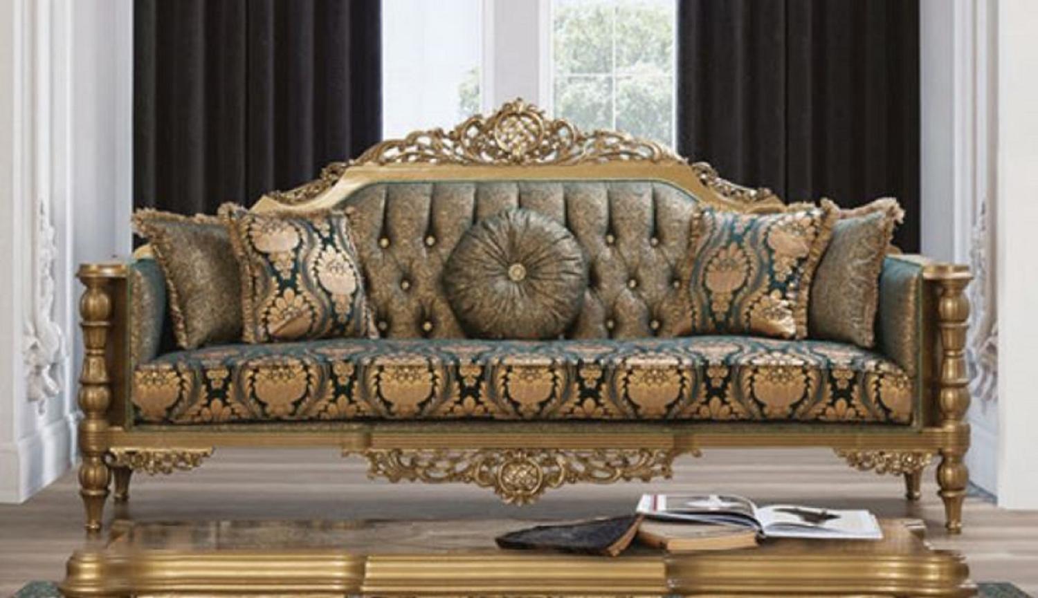 Casa Padrino Luxus Barock Sofa Grün / Gold - Prunkvolles Wohnzimmer Sofa mit elegantem Muster und dekorativen Kissen - Barock Wohnzimmer Möbel Bild 1