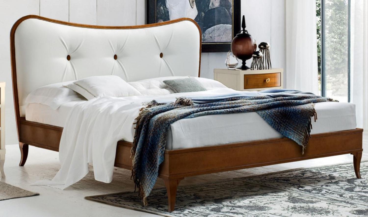 Casa Padrino Luxus Biedermeier Doppelbett Braun / Weiß 182 x 214 x H. 120 cm - Massivholz Bett mit Echtleder Kopfteil - Schlafzimmer Möbel - Luxus Qualität Bild 1