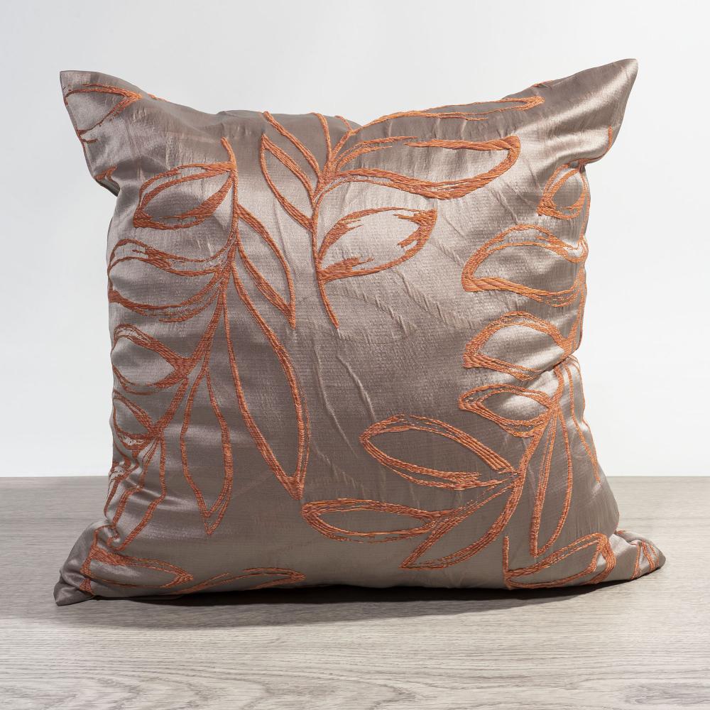 Kissen von Lysel - orange Blätterzweige Cabilao 46x46, reines Polyester Dekokissen Bild 1