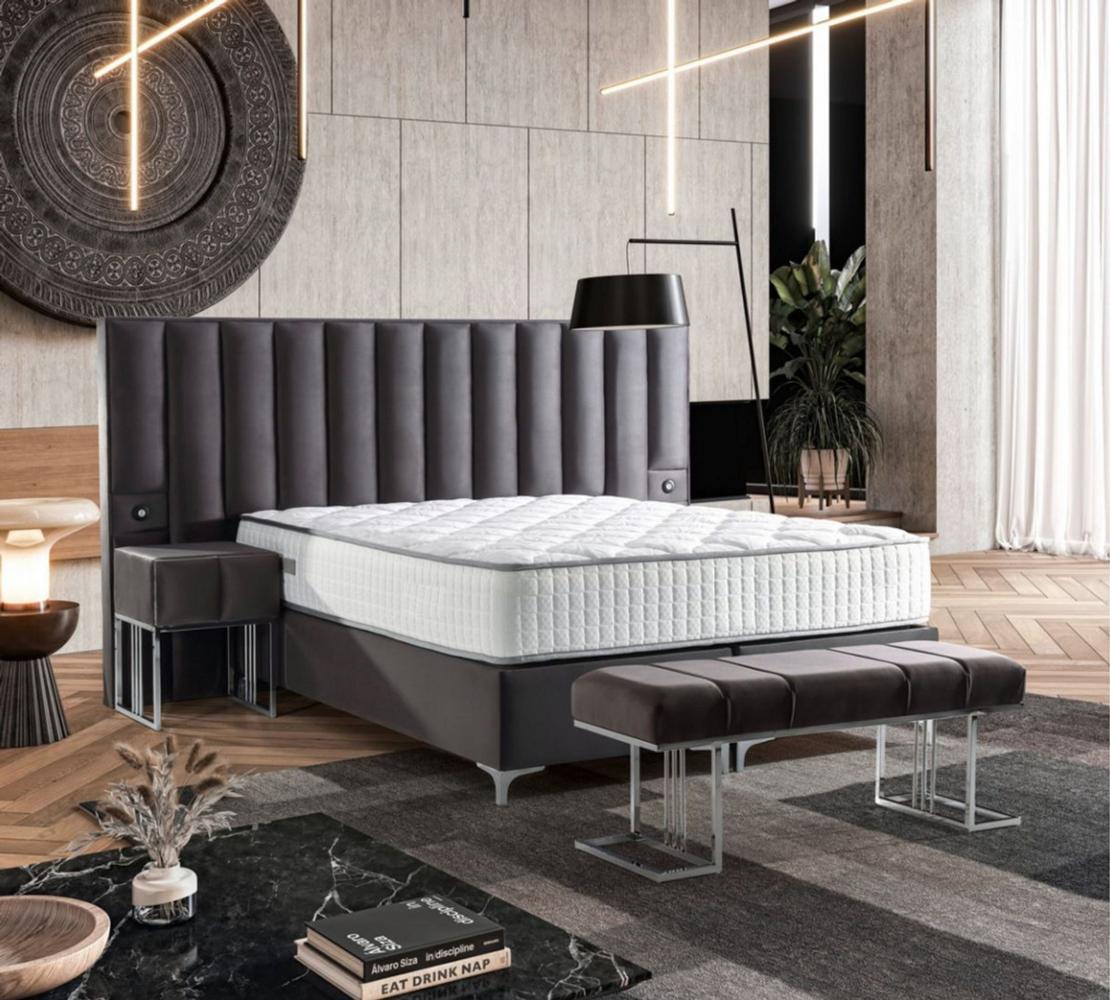 Casa Padrino Luxus Doppelbett Grau / Silber - Verschiedene Größen - Massivholz Bett mit Kopfteil und Matratze - Schlafzimmer Möbel - Hotel Möbel - Luxus Möbel Bild 1