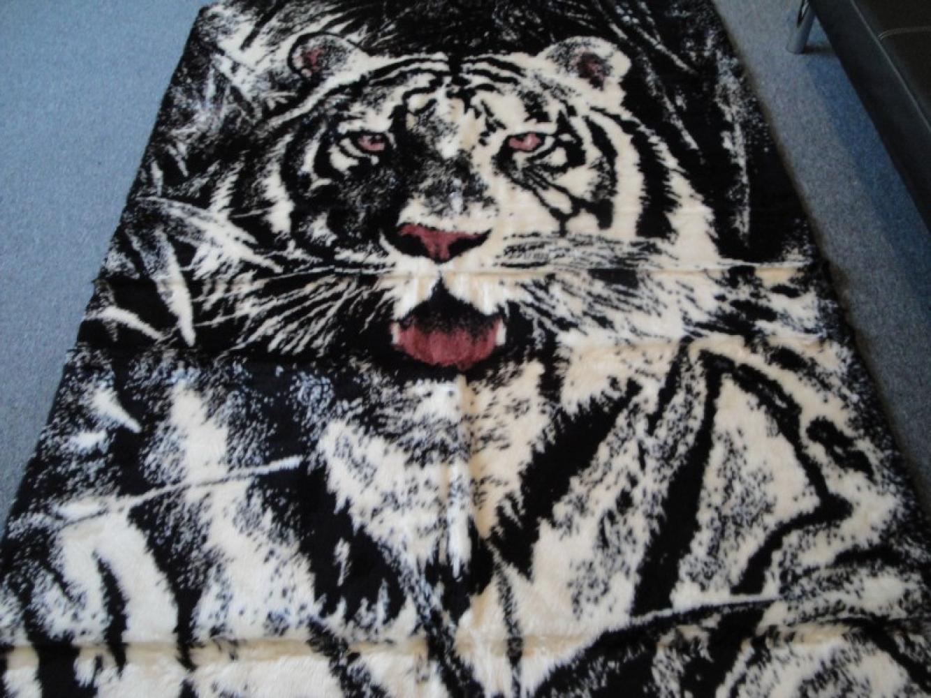 Kunstfell Teppich- Tigerkopf Schwarz Weiß in 220 x 150 cm, Tier Fell, Tiermuster Bild 1