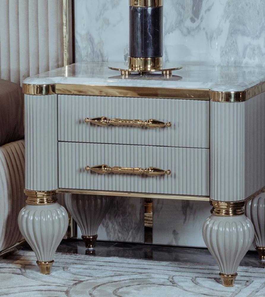 Casa Padrino Luxus Art Deco Nachtkommode Grau / Weiß / Gold 64 x 51 x H. 59 cm - Prunkvoller Massivholz Nachttisch mit 2 Schubladen - Art Deco Schlafzimmer & Hotel Möbel - Luxus Kollektion Bild 1