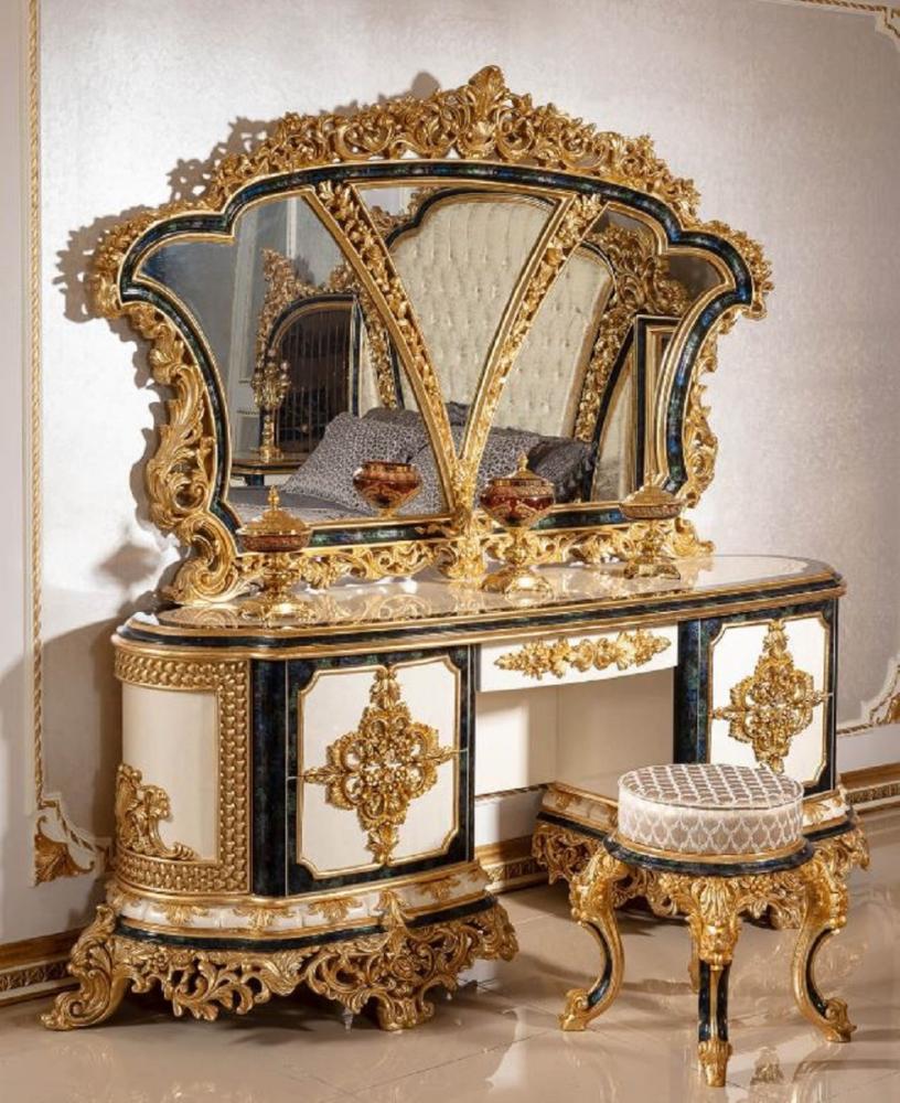 Casa Padrino Luxus Barock Schlafzimmer Set mit Schminkkommode, 5 Schubladen, Spiegel und Hocker, Holz gold Bild 1