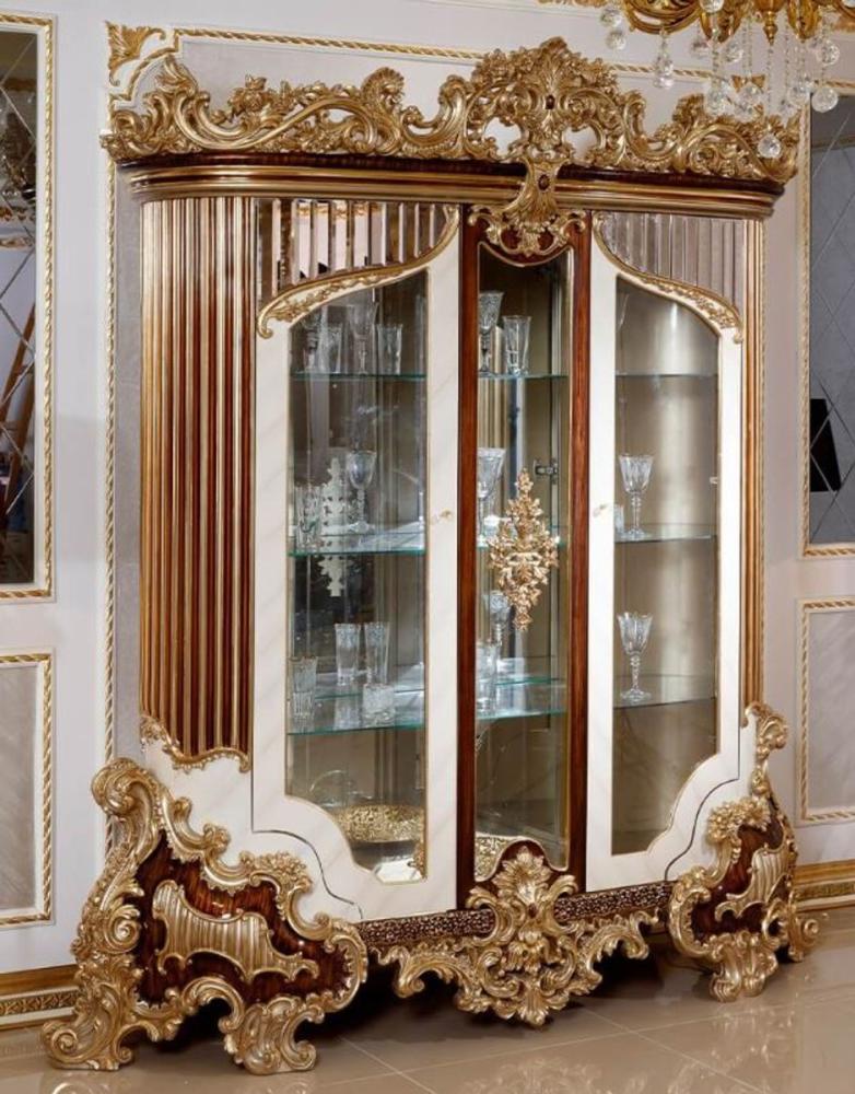 Casa Padrino Luxus Barock Vitrine Weiß / Braun / Gold - Prunkvoller Massivholz Vitrinenschrank mit 2 Glastüren - Handgefertigte Barock Möbel - Edel & Prunkvoll Bild 1