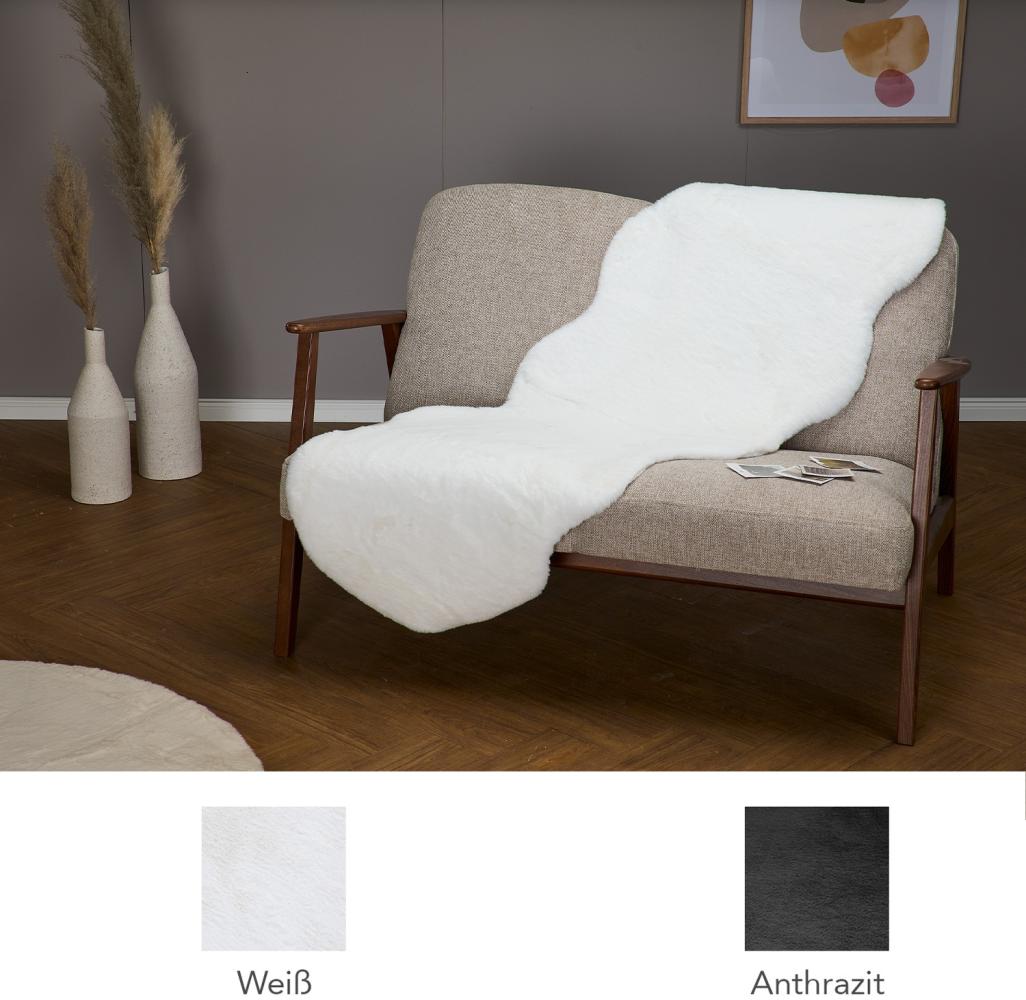 HOMESTORY Doppeltierfellform aus Kunstfell, 55x160cm in weiß, flauschig, super-Soft und vegan, weiche Stuhlauflage für Wohnzimmer, Schlafzimmer und Kinderzimmer, Kleiner Teppich Bild 1