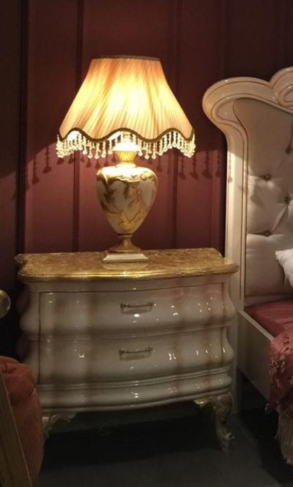 Casa Padrino Luxus Barock Nachtkommode Weiß / Gold - Handgefertigter Barock Nachttisch mit 2 Schubladen - Barock Schlafzimmer Möbel Bild 1