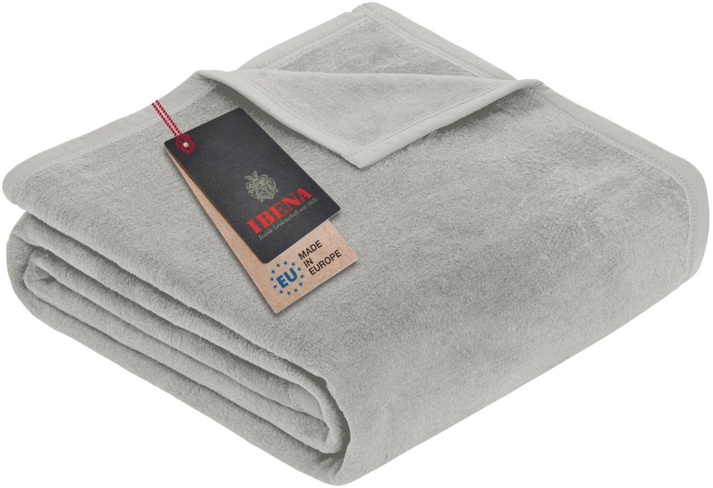 Ibena Porto XXL Decke 180x220 cm – Baumwollmischung weich, warm & waschbar, Tagesdecke hellgrau einfarbig Bild 1