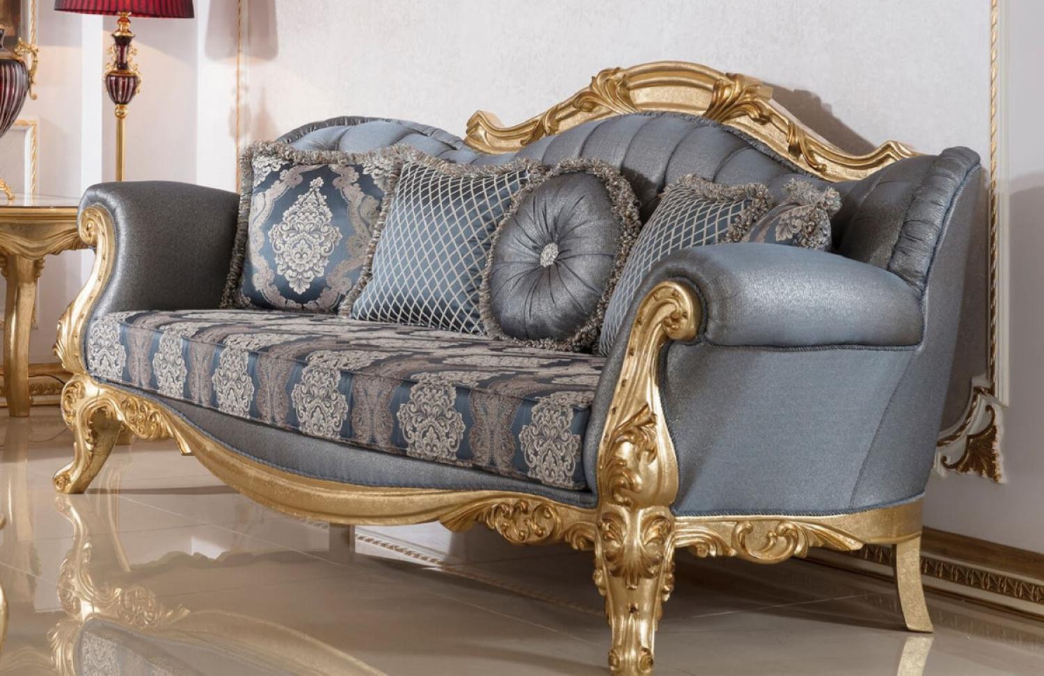 Casa Padrino Luxus Barock Sofa Blau / Gold - Handgefertigtes Barockstil Wohnzimmer Sofa mit elegantem Muster - Barock Wohnzimmer Möbel - Edel & Prunkvoll Bild 1