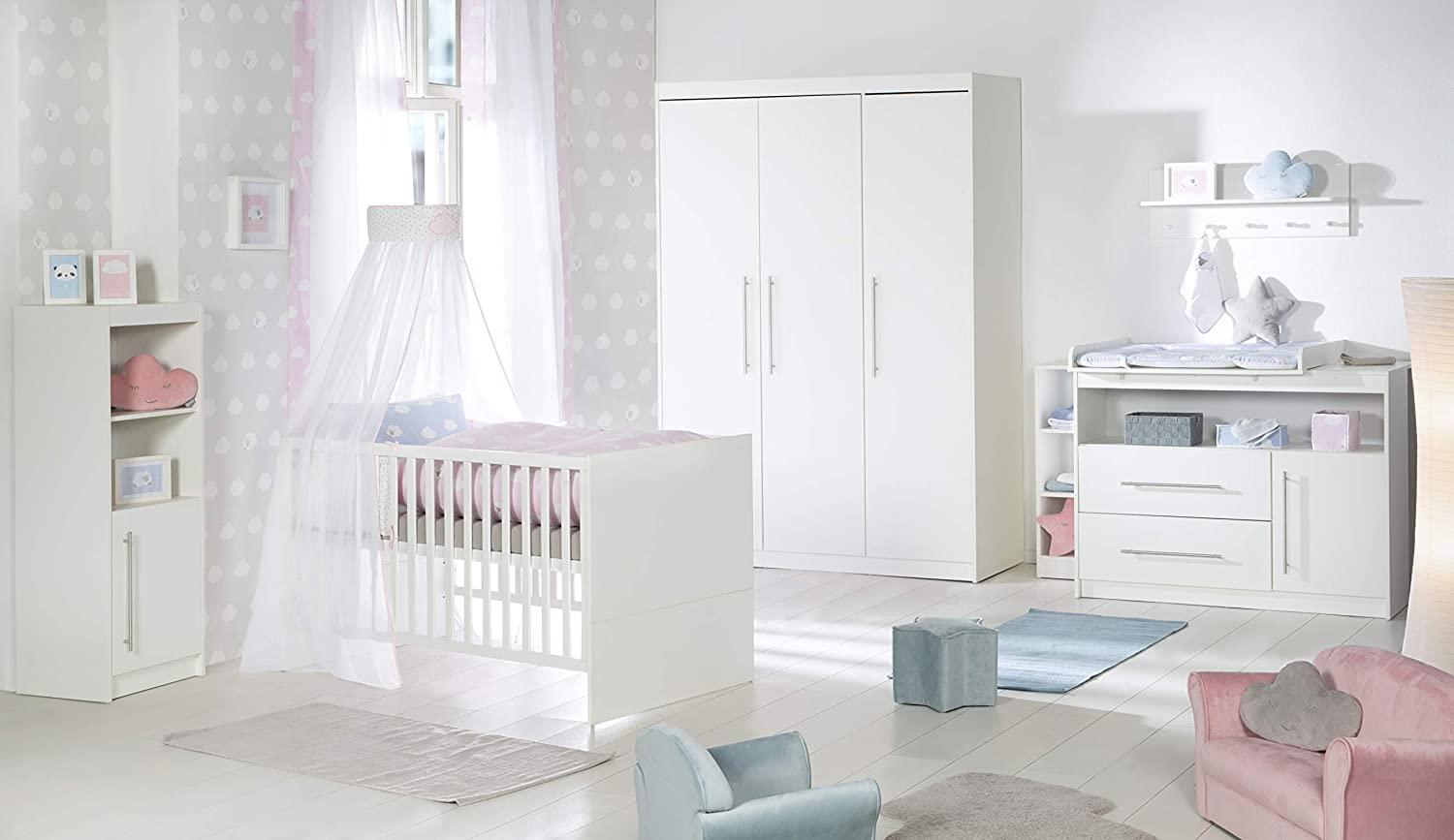 Roba 'Maren' 3-tlg. Babyzimmer-Set weiß inkl. Kinderbett, Wickelkommode und Kleiderschrank Bild 1