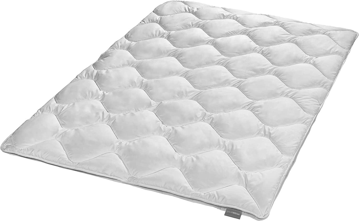 Traumnacht 3-Star Bettdecke Leicht aus weicher und atmungsaktiver Microfaser für den Sommer, 220 x 240 cm Bild 1