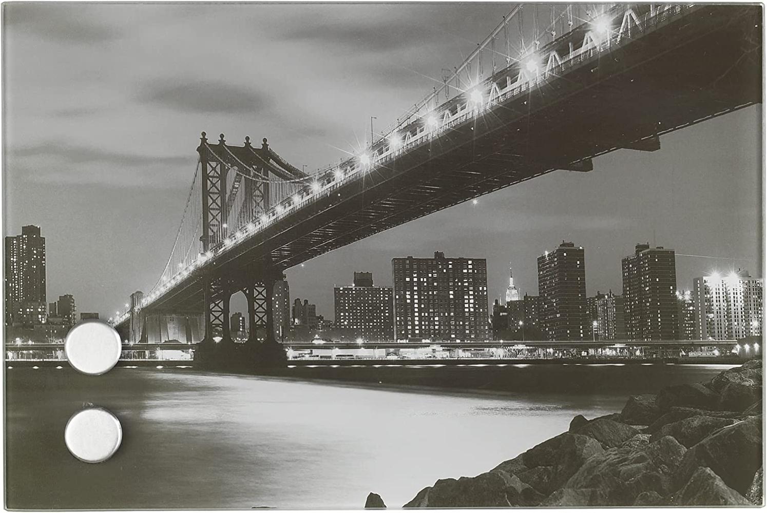 WENKO Schlüsselkasten Manhattan Bridge aus mattiertem, rostfreiem Edelstahl mit integriertem Glasbild aus gehärtetem Glas, mit 17 Edelstahl-Haken, magnetisches Memobard inkl. 2 Magnete, 30 x 20 x 5 cm Bild 1