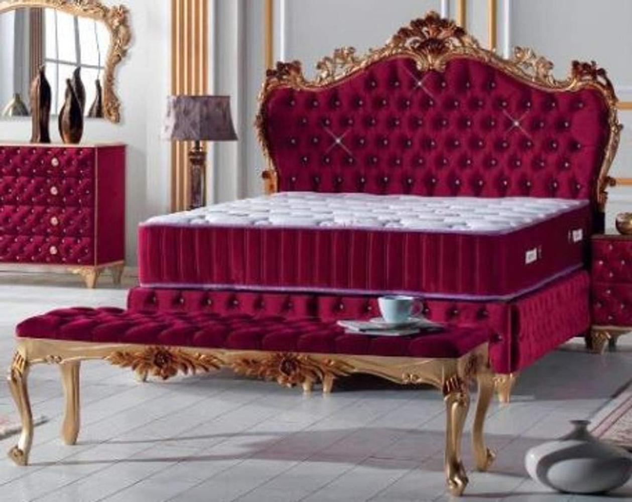 Casa Padrino Barock Doppelbett Bordeauxrot / Gold - Prunkvolles Samt Bett mit Glitzersteinen und Matratze - Komplett Set Bild 1