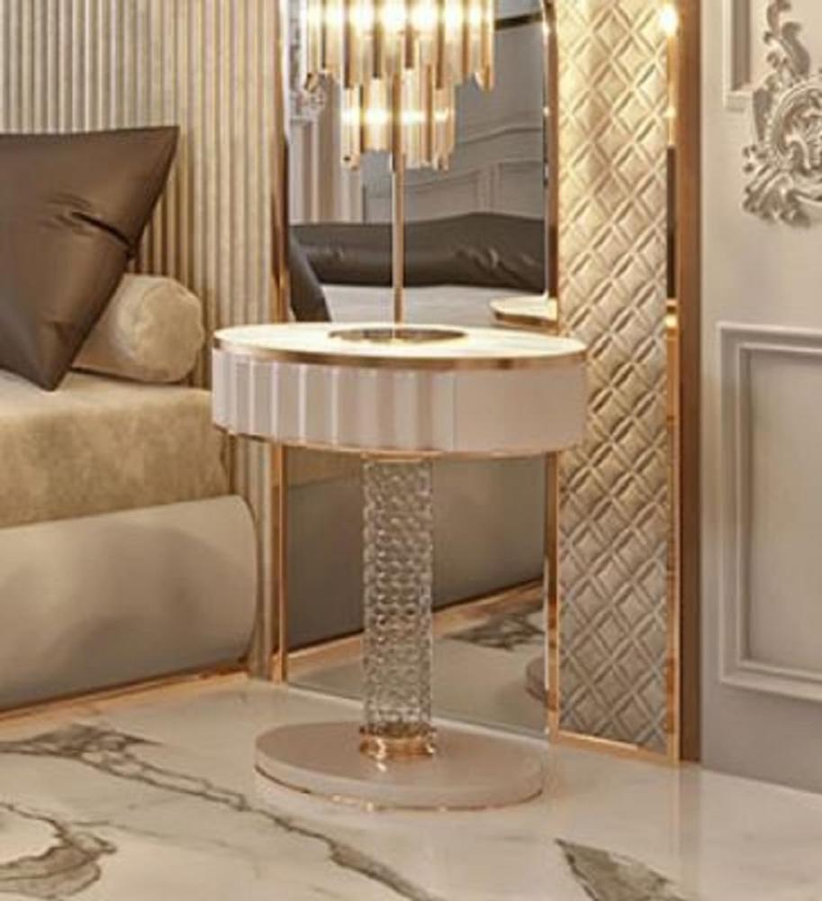 Casa Padrino Luxus Art Deco Nachtkommode Weiß / Grau / Gold 60 x 45 x H. 66 cm - Nachttisch mit Schublade und Kunstmarmor Platte - Art Deco Schlafzimmer Möbel - Luxus Schlafzimmer Möbel Bild 1