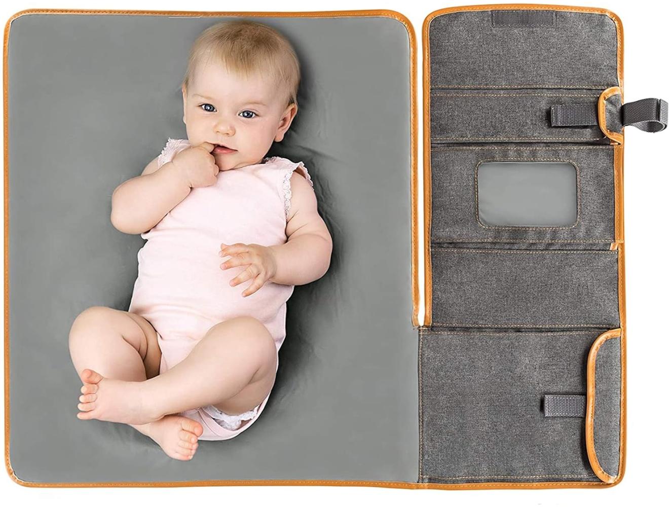 Zamboo Tragbare Baby Wickelunterlage für unterwegs - Faltbare Reise Wickeltasche mit abwaschbarer Wickelauflage 60x50 cm und Befestigung für Kinderwagen - Melange Grau Bild 1