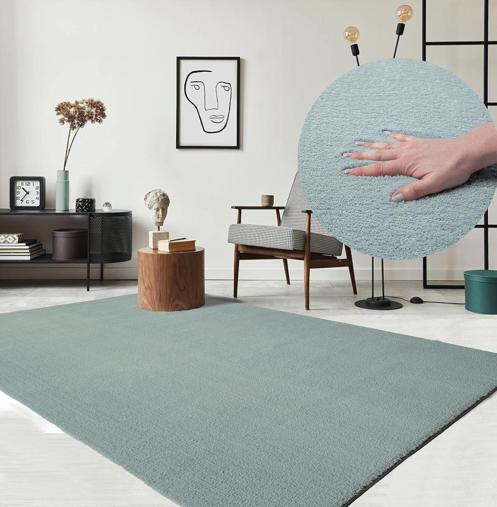 the carpet Relax kuscheliger Kurzflor Teppich, Anti-Rutsch Unterseite, Waschbar bis 30 Grad, Super Soft, Felloptik, Blau, 200 x 280 cm Bild 1