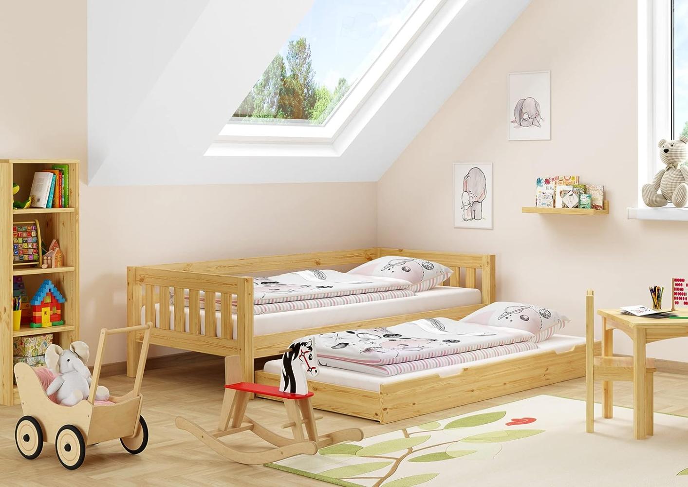 Gemütliches Kinderbett mit dreiseitiger Sicherung 90x200 cm Kiefer V-60. 29-09Rollrost. Matratze und Gästebettkasten inkl. Bild 1