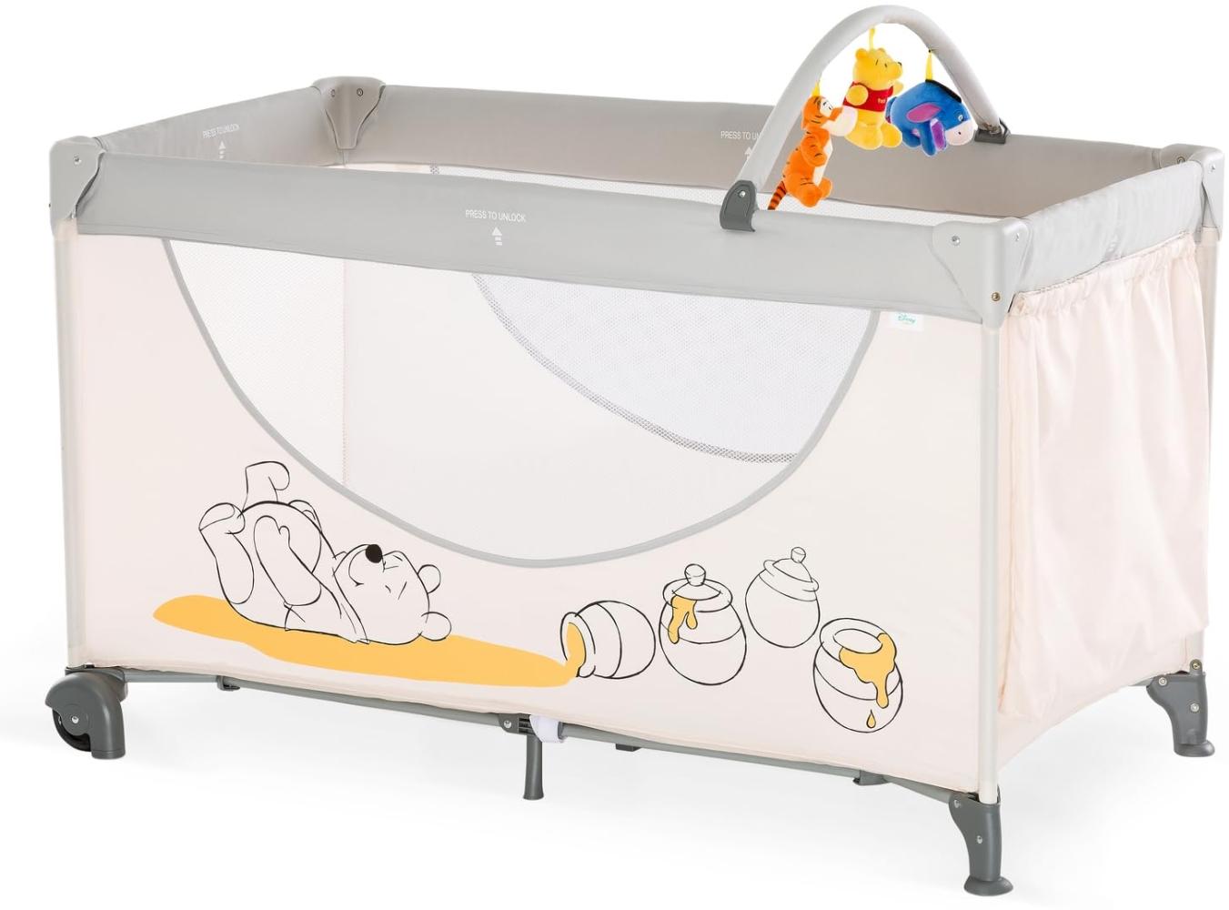 Hauck 'Dream`n Play Go + Toybar' Reisebett 60x120 cm, Pooh Cuddles, inklusive Rollen, Faltmatratze und Tasche, ab Geburt, tragbar und faltbar Bild 1