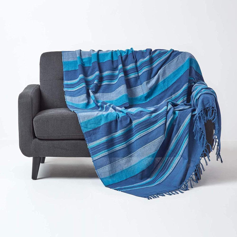 Homescapes große Tagesdecke Morocco, blau, Sofa-Überwurf aus 100% Baumwolle, weiche Wohndecke 225 x 255 cm, blau gestreift, mit Fransen Bild 1