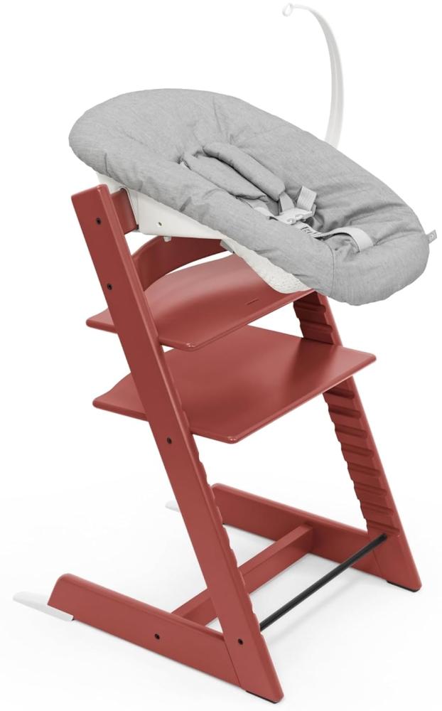 Tripp Trapp Stuhl von Stokke (Warm Red) mit Newborn Set (Grey) - Für Neugeborene bis zu 9 kg - Gemütlich, sicher & einfach zu verwenden Bild 1