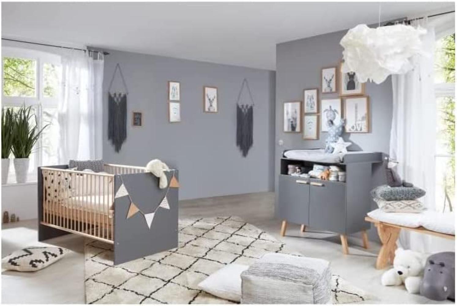 Trendteam 'Mats' 2-tlg. Babyzimmer-Set, grau, aus Bett 70x140 und Wickelkommode Bild 1