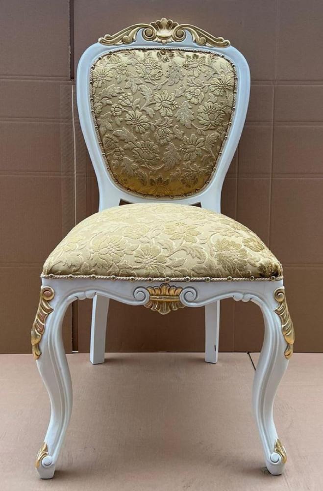 Casa Padrino Luxus Barock Esszimmer Stuhl mit elegantem Muster Gold / Weiß / Gold - Esszimmer Möbel im Barockstil - Luxus Möbel im Barockstil - Barock Möbel - Barock Interior Bild 1