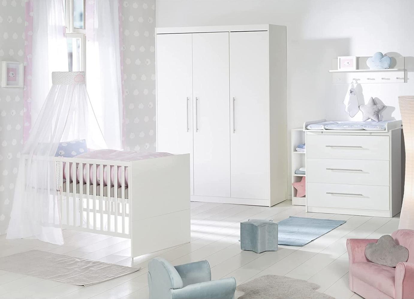 Roba 'Maren' 3-tlg. Babyzimmerset, weiß, aus Babybett 70x140 cm, Wickelkommode und 3-trg. Kleiderschrank Bild 1