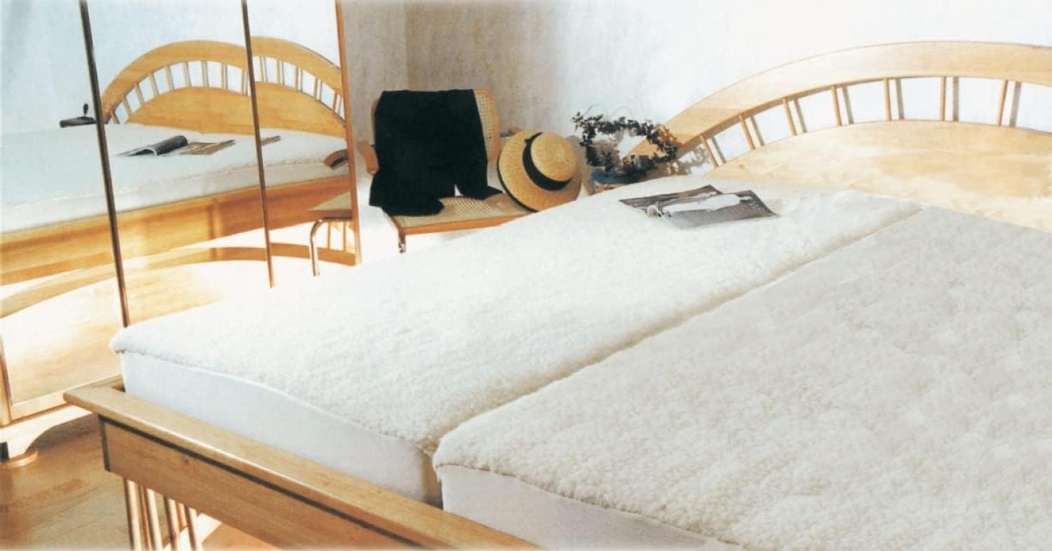 Dukal, hochwertiges Unterbett aus Schafschurwolle/Lammfell, aufzuziehen wie EIN Spannbettlaken (für den perfekten Halt), Maße: 200 x 200 cm Bild 1