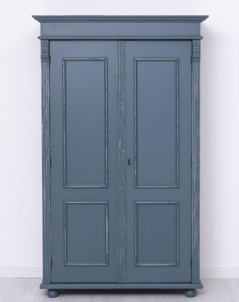 Casa Padrino Landhausstil Shabby Chic Kleiderschrank Antik Blau 110 x 58 x H. 180 cm - Massivholz Schlafzimmerschrank mit 2 Türen - Schlafzimmer Möbel - Shabby Chic Möbel - Landhausstil Möbel Bild 1