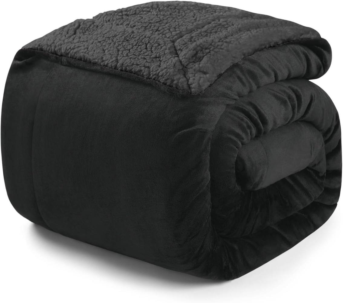 Blumtal Premium Sherpa Kuscheldecke 220 x 240 cm - warme Decke Oeko-TEX® zertifizierte Dicke Sofadecke, Tagesdecke oder Wohnzimmerdecke, Schwarz Bild 1