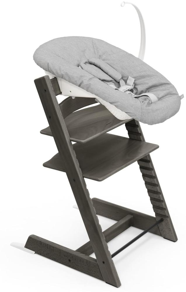 Tripp Trapp Stuhl von Stokke (Hazy Grey) mit Newborn Set (Grey) - Für Neugeborene bis zu 9 kg - Gemütlich, sicher & einfach zu verwenden Bild 1