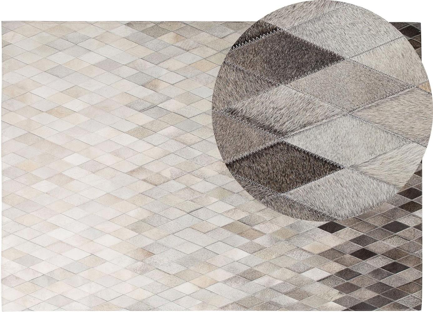 Teppich Kuhfell weiß / grau 140 x 200 cm Patchwork Kurzflor MALDAN Bild 1