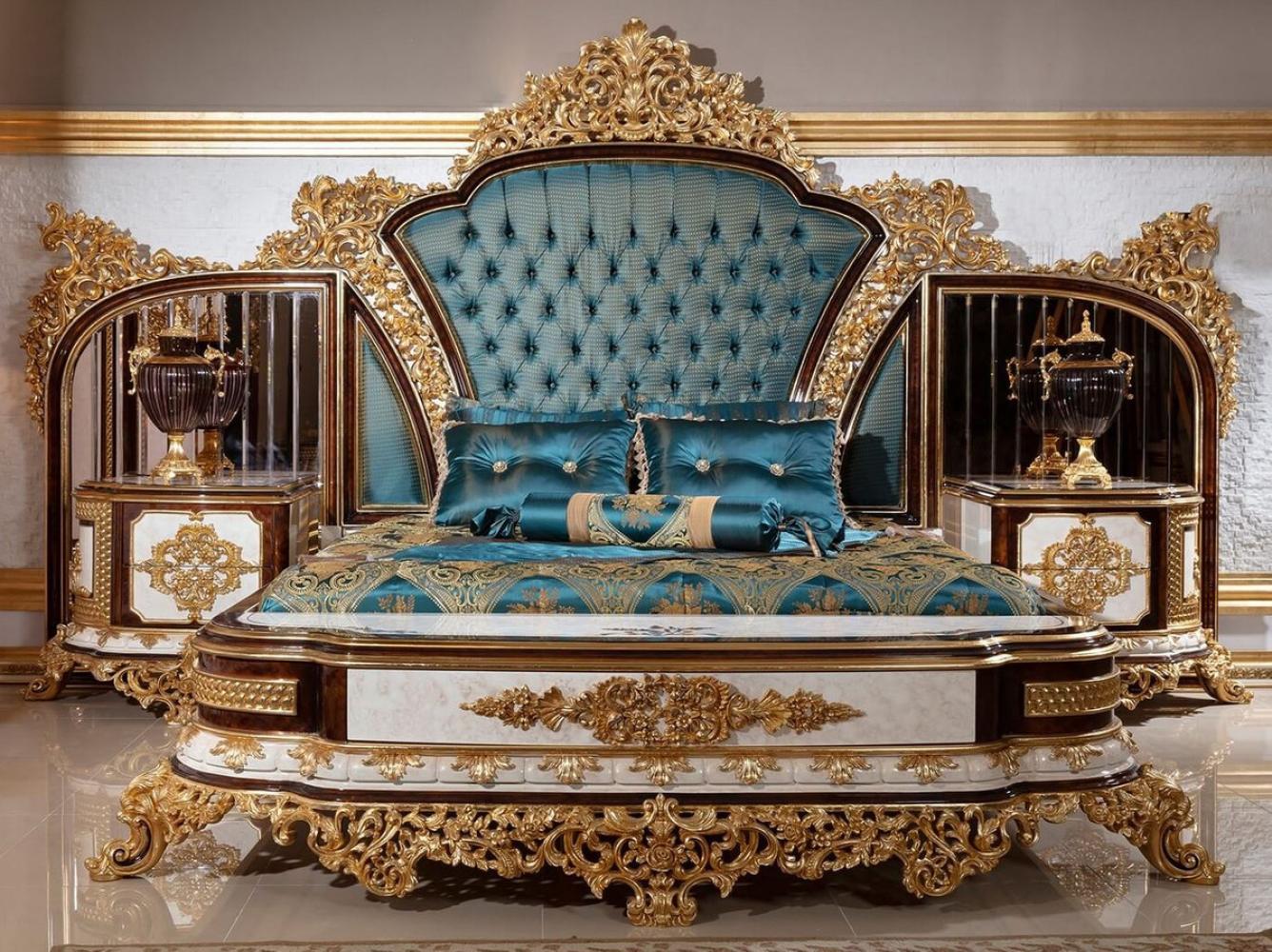 Casa Padrino Luxus Barock Schlafzimmer Set Blau / Weiß / Braun / Gold - 1 Doppelbett mit Kopfteil & 2 Nachtkommoden - Schlafzimmer Möbel im Barockstil - Edel & Prunkvoll Bild 1