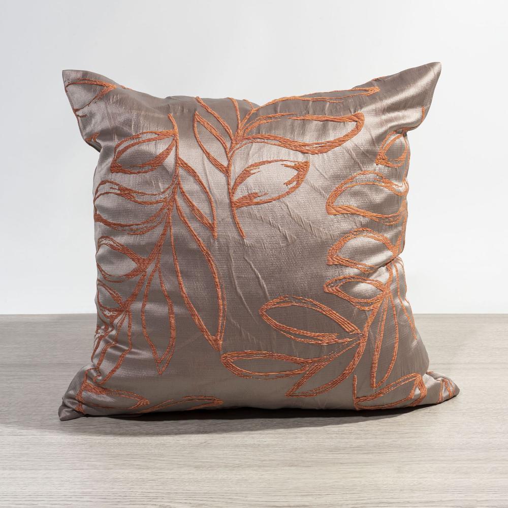 Kissen von Lysel - orange Blätterzweige Cabilao 38x38, reines Polyester Dekokissen Bild 1