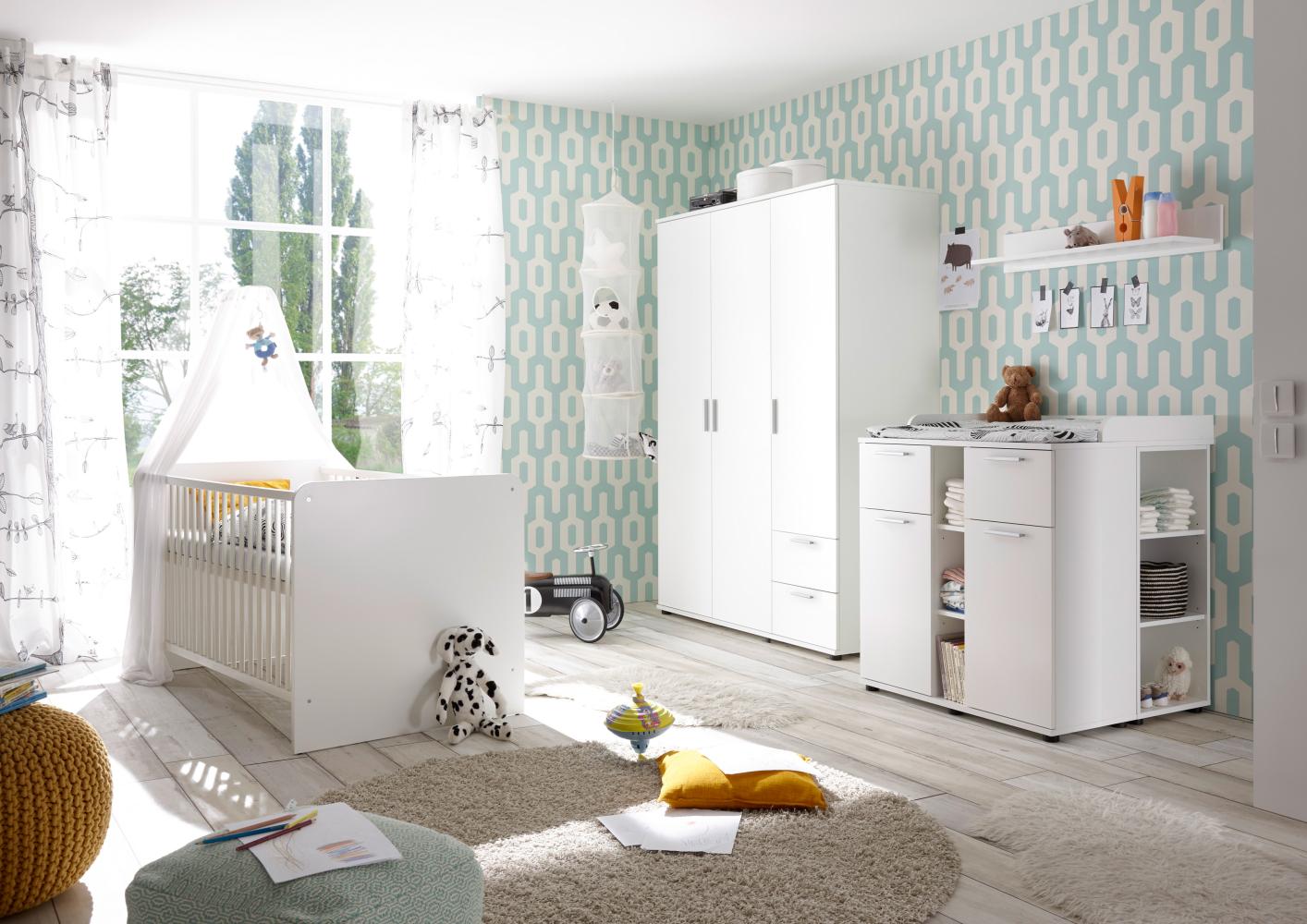 Bega 'Bibo' 4-tlg. Babyzimmer-Set, weiß, aus Bett 70x140 cm, Wickelkommode inkl. 2 Unterstellregalen, 3-trg. Kleiderschrank und Wandboard Bild 1